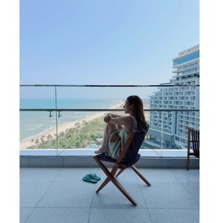 Linda Chung feet photo 5