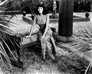 Linda Cristal feet photo 8