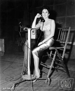 Linda Cristal feet photo 4