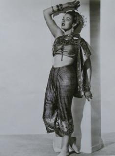 Linda Darnell feet photo 1