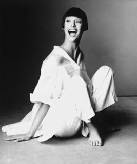 Linda Evangelista feet photo 18