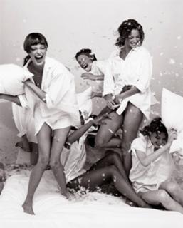 Linda Evangelista feet photo 17