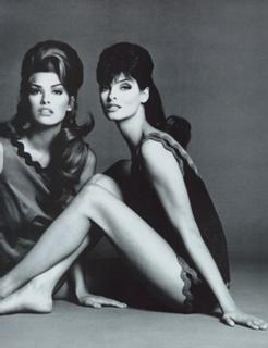 Linda Evangelista feet photo 11
