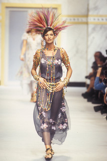 Linda Evangelista feet photo 3
