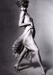 Linda Evangelista feet photo 20