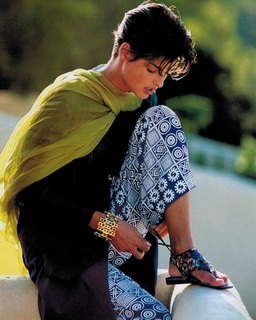 Linda Evangelista feet photo 7