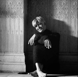Linda Evangelista feet photo 11