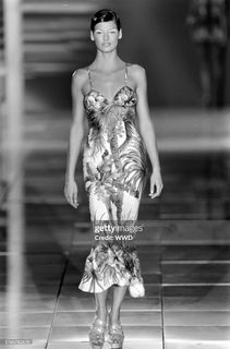 Linda Evangelista feet photo 17