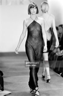 Linda Evangelista feet photo 7