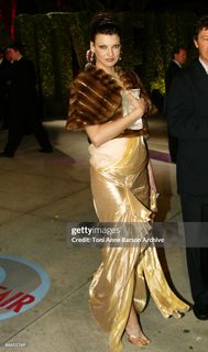 Linda Evangelista feet photo 5