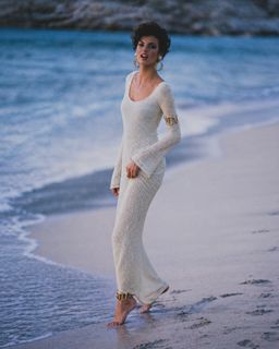 Linda Evangelista feet photo 7