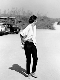 Linda Evangelista feet photo 1
