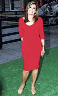 Linda Gray feet photo thumbnail