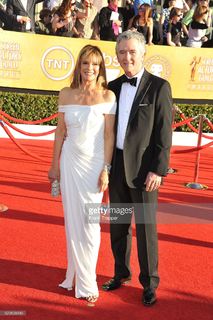 Linda Gray feet photo thumbnail