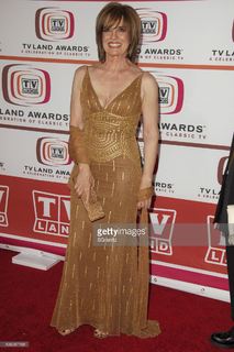 Linda Gray feet photo thumbnail