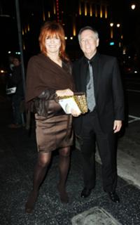 Linda Gray feet photo thumbnail
