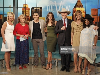 Linda Gray feet photo thumbnail