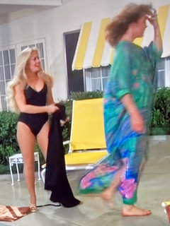 Linda Gray feet photo thumbnail