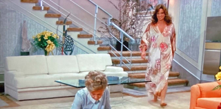 Linda Gray feet photo thumbnail