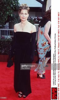 Linda Hamilton feet photo thumbnail