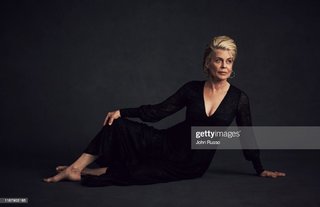 Linda Hamilton feet photo thumbnail