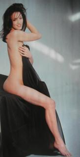 Linda Hardy feet photo 3