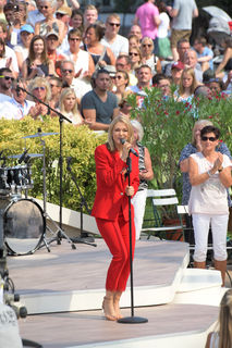 Linda Hesse feet photo 8