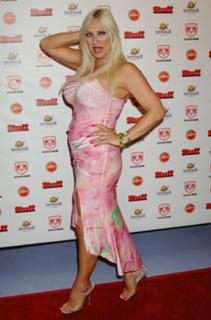 Linda Hogan feet photo thumbnail