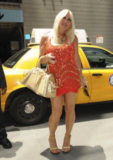 Linda Hogan feet photo thumbnail