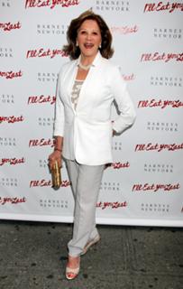 Linda Lavin feet photo 5