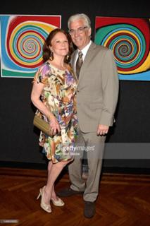 Linda Lavin feet photo 12
