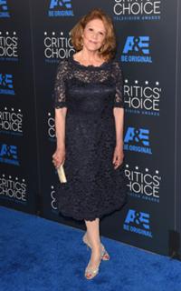 Linda Lavin feet photo 3