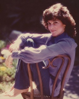 Linda Lavin feet photo 1