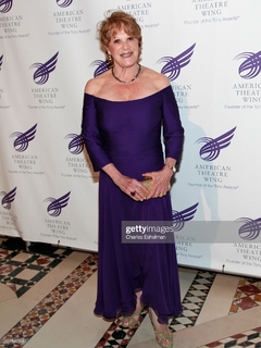 Linda Lavin feet photo 16