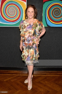 Linda Lavin feet photo 11