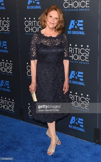 Linda Lavin feet photo 12