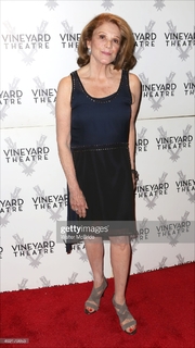 Linda Lavin feet photo 10