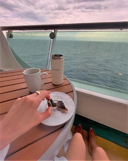 Linda Park feet photo thumbnail