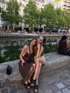 Linda Park feet photo thumbnail