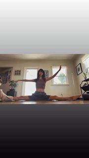 Linda Park feet photo 10