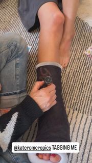 Linda Park feet photo 5