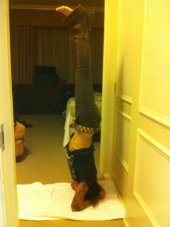 Linda Perry feet photo 3