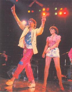 Linda Ronstadt feet photo thumbnail