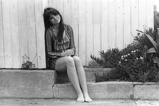 Linda Ronstadt feet photo thumbnail