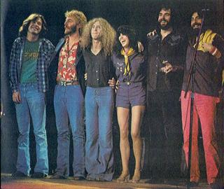 Linda Ronstadt feet photo thumbnail