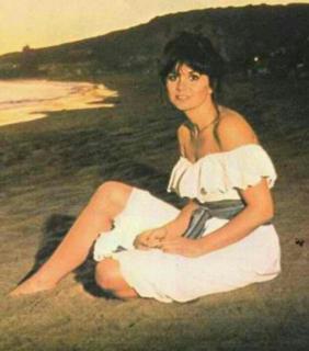 Linda Ronstadt feet photo thumbnail