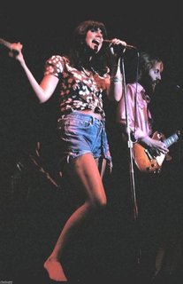 Linda Ronstadt feet photo thumbnail
