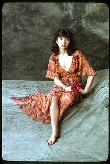 Linda Ronstadt feet photo thumbnail