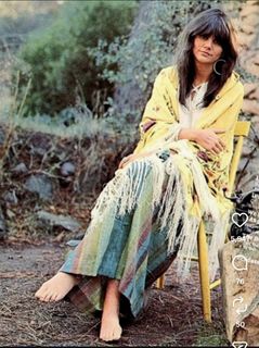 Linda Ronstadt feet photo 2
