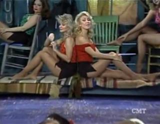 Linda Thompson feet photo 16